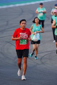 BIB: 71442
                            <button type="button" onclick="openModal(10519032)" class="btn btn-primary btn-sm float-right btn-popup" data-toggle="modal" data-target=".modal-high-quality">
                        <i class="fas fa-shopping-cart"></i> Add to Cart
                    </button>
                                            <button type="button" onclick="isThisMe(10519032, true)" class="btn btn-success btn-sm float-right btn-popup btn-isme hidden" data-toggle="tooltip" data-placement="bottom" title="นี่คือรูปของคุณใช่ไหม คลิกที่นี่เพื่อเอาเข้าอัลบั้ม">
                        <i class="fas fa-plus"></i> Add to album
                    </button>
                    <button type="button" onclick="isThisMe(10519032, false)" class="btn btn-warning btn-sm float-right btn-popup btn-isnotme hidden">
                        <i class="fas fa-ban"></i> Remove from album
                    </button>